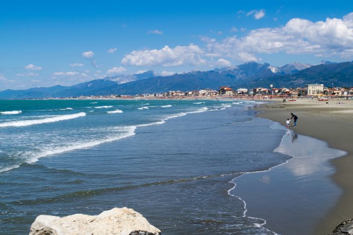 View this offer: CAPODANNO IN VERSILIA 2025